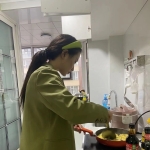 百子湾丰满小姨子，当面一套，背后一套；玩的真花